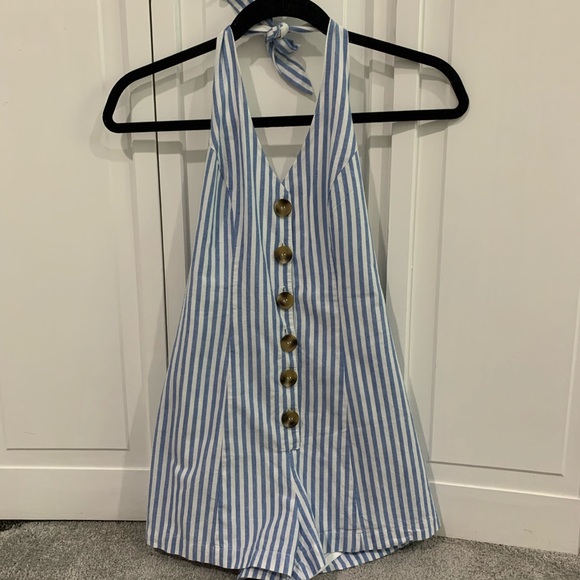 urban outfitters romper - Picture 1 of 3